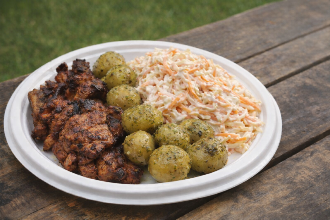 BBQ-gris med coleslaw